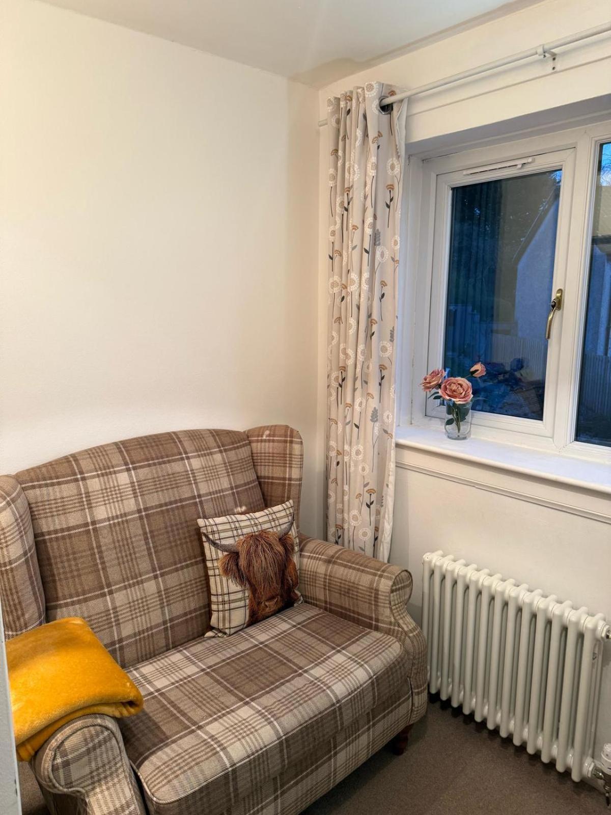 Single Room With Beautiful Garden Edinburgh Exterior photo